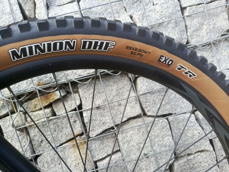 MAXXIS DHF a DHR 