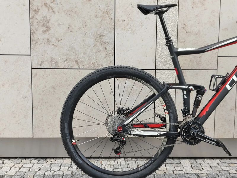 Cube Stereo 120 HPC RACE 29" XL roku 2014
