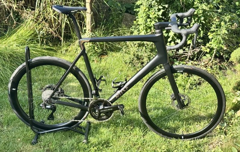 Rose Reveal 6, Dura Ace Di2, váha 7,3kg, XXL
