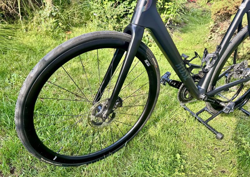 Rose Reveal 6, Dura Ace Di2, váha 7,3kg, XXL
