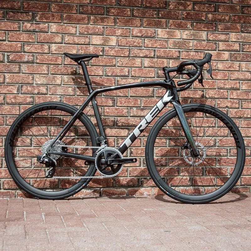 TREK EMONDA SL 6 AXS etap Karbon 2023 - SRAM RIVAL AXS etap 2x12 - Karbonova kola