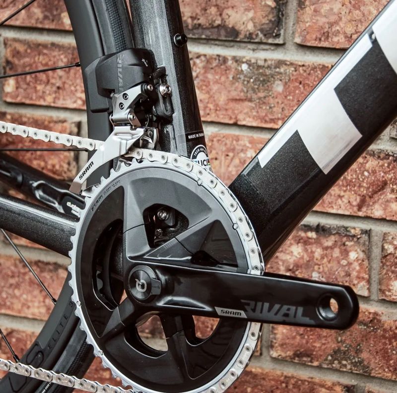 TREK EMONDA SL 6 AXS etap Karbon 2023 - SRAM RIVAL AXS etap 2x12 - Karbonova kola