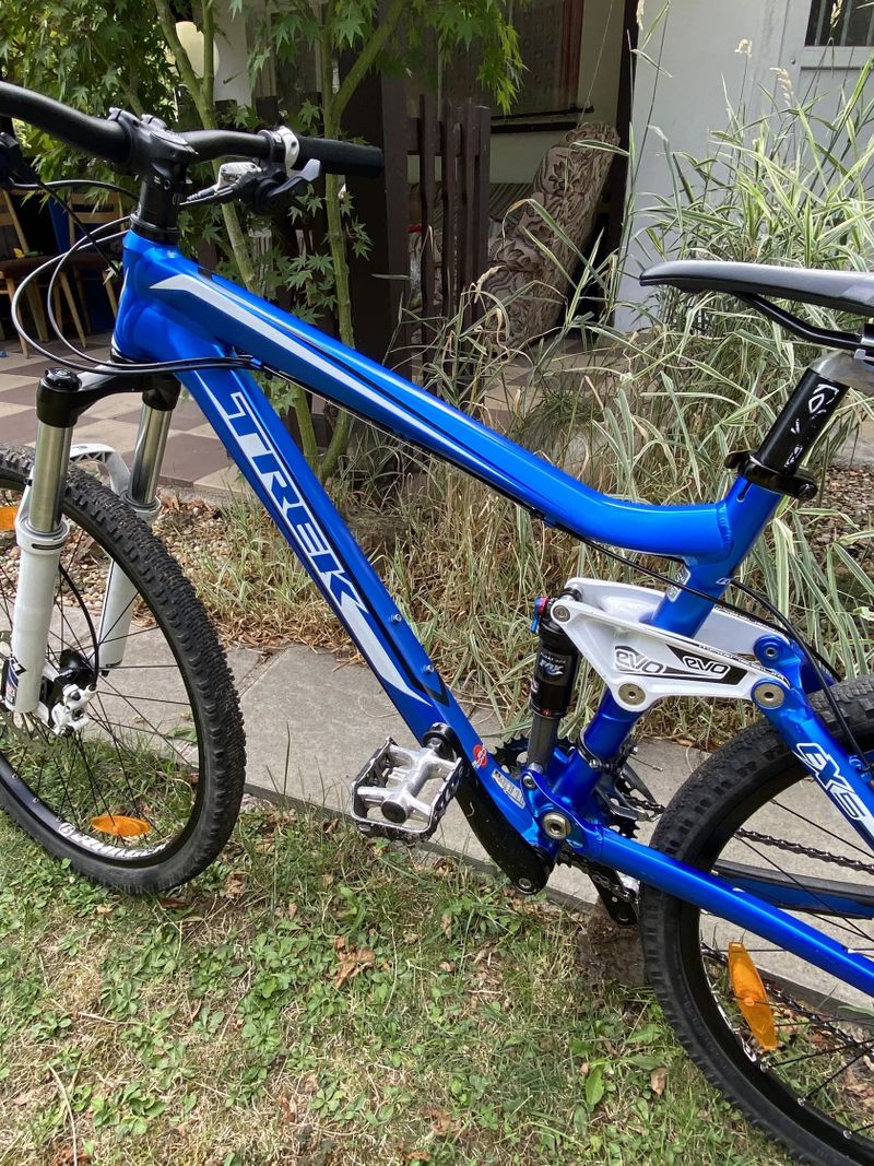 CELOODPRUŽENÉ HORSKÉ KOLO TREK FUEL EX 5