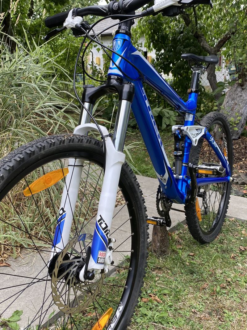 CELOODPRUŽENÉ HORSKÉ KOLO TREK FUEL EX 5