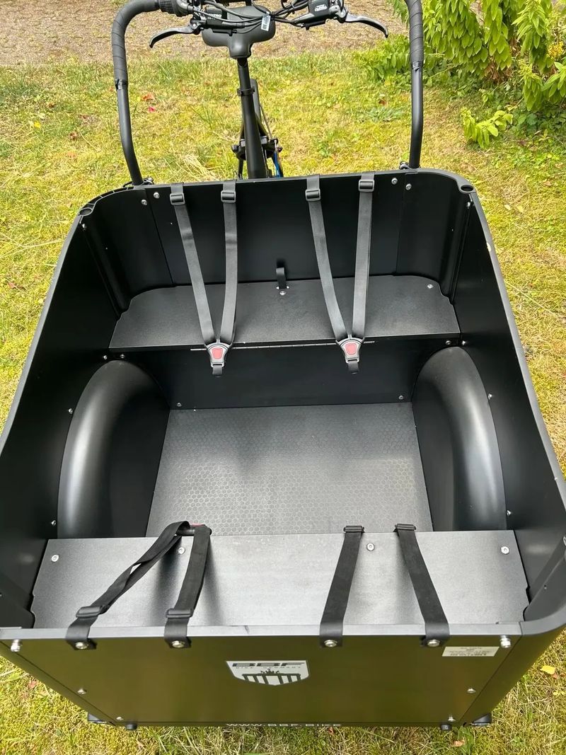 ZÁNOVNÍ nákladní kolo BBF eCargorider 3.1 - ELEKTOKOLO - motor bafang - původní cena 117 000,- 