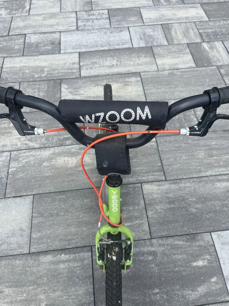 Koloběžka Yedoo Wzoom Y30 16/12" - zelená a oranžová