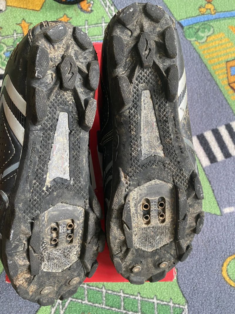 Tretry Specialized Expert Carbon / Sidi Genius 5 Pro