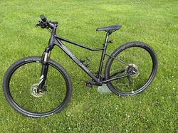 SUPERIOR XC 879 W Matte Black/Chrome Silver, vel. 18,0" (M)