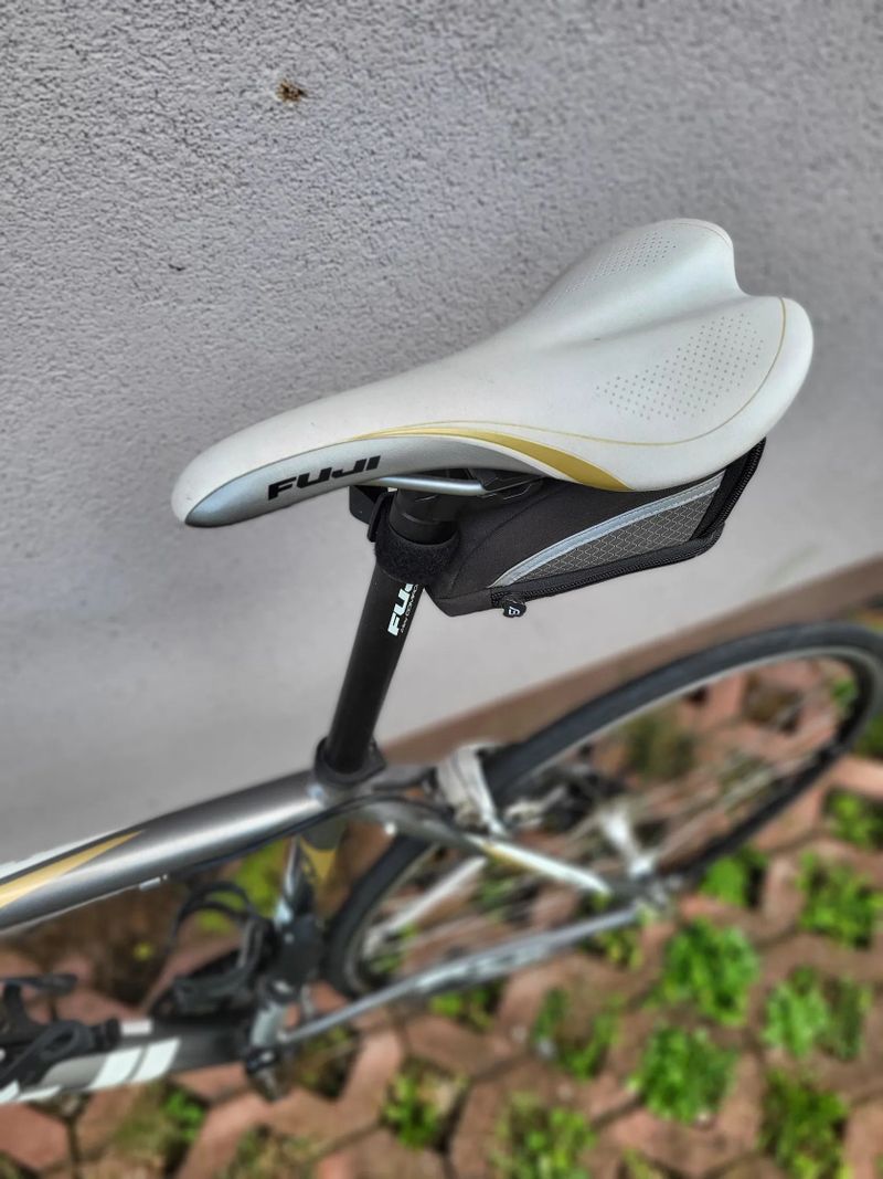 Prodám silniční kolo – Fuji Newest 1.0 (výborný stav)