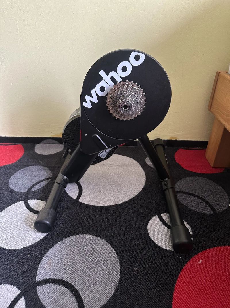Wahoo Kickr Core plus 11sp ultegra kazeta 