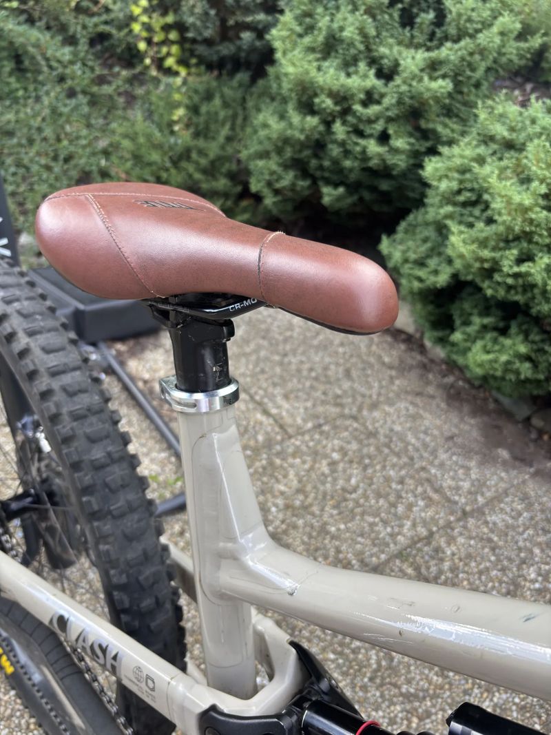 Commencal Clash Chalk 2023