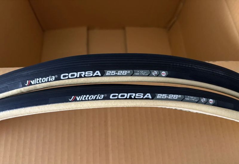 silniční galusky Vittoria Corsa G+ 25-28" 
