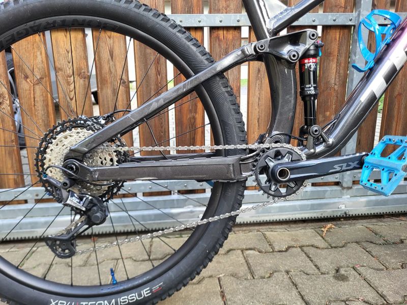 Kolo Trek Fuel EX 8 Gen 5 XL (upgrade brzd na Shimano XT)