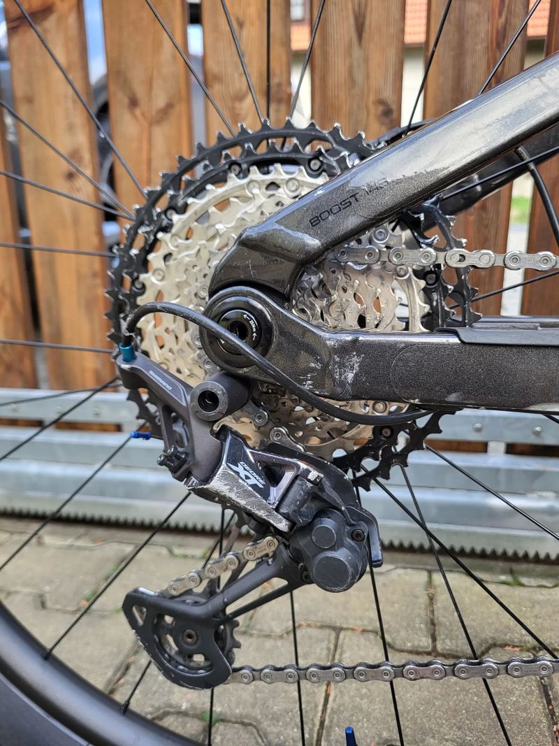 Kolo Trek Fuel EX 8 Gen 5 XL (upgrade brzd na Shimano XT)