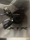 LEVÁ ŘADÍCÍ PÁČKA SHIMANO XTR SL-M9000 S OBJÍMKOU