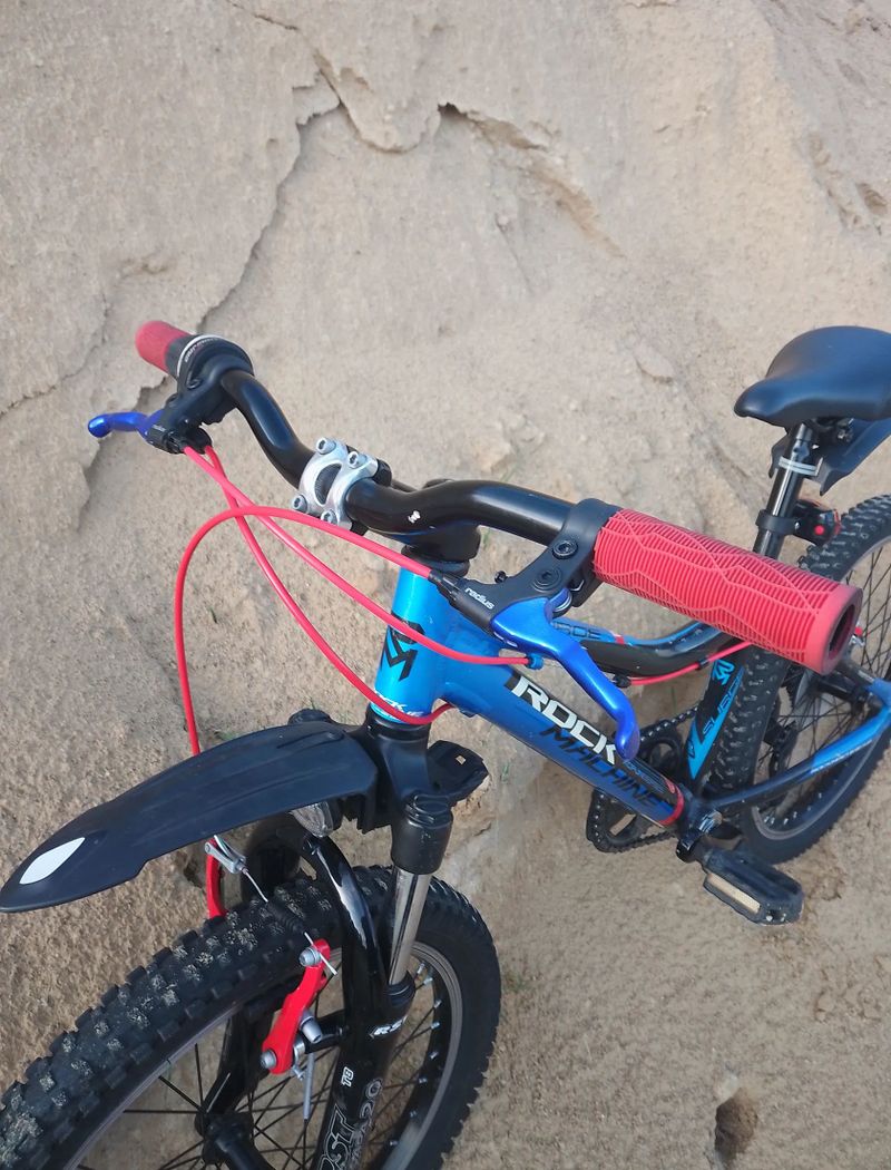 ✅ Dětské MTB Rock Machine Surge, 20", 1x7 ✅