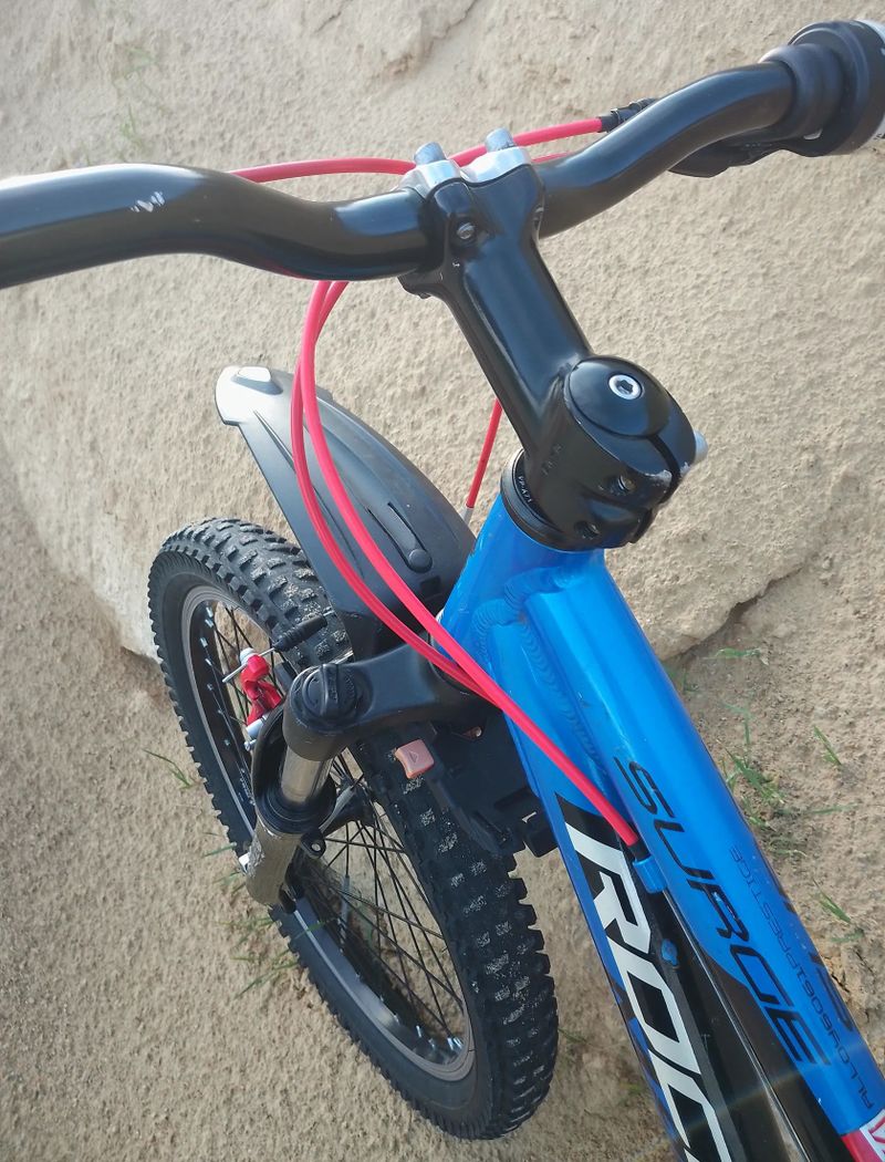 ✅ Dětské MTB Rock Machine Surge, 20", 1x7 ✅