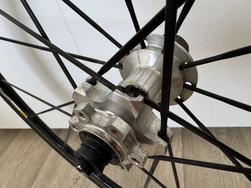 Mavic Ksyrium Pro disc 1550g TOP!!!