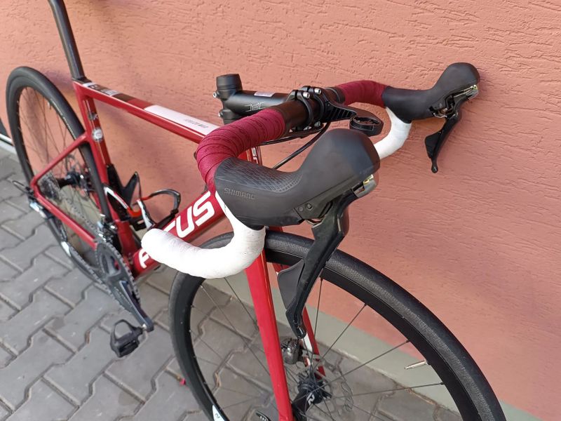 FOCUS Izalco Max 8.8
