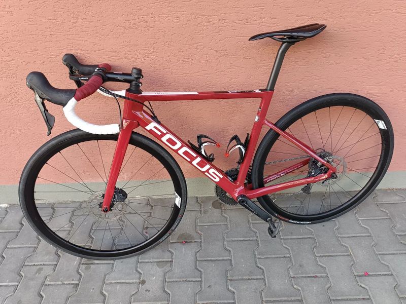 FOCUS Izalco Max 8.8