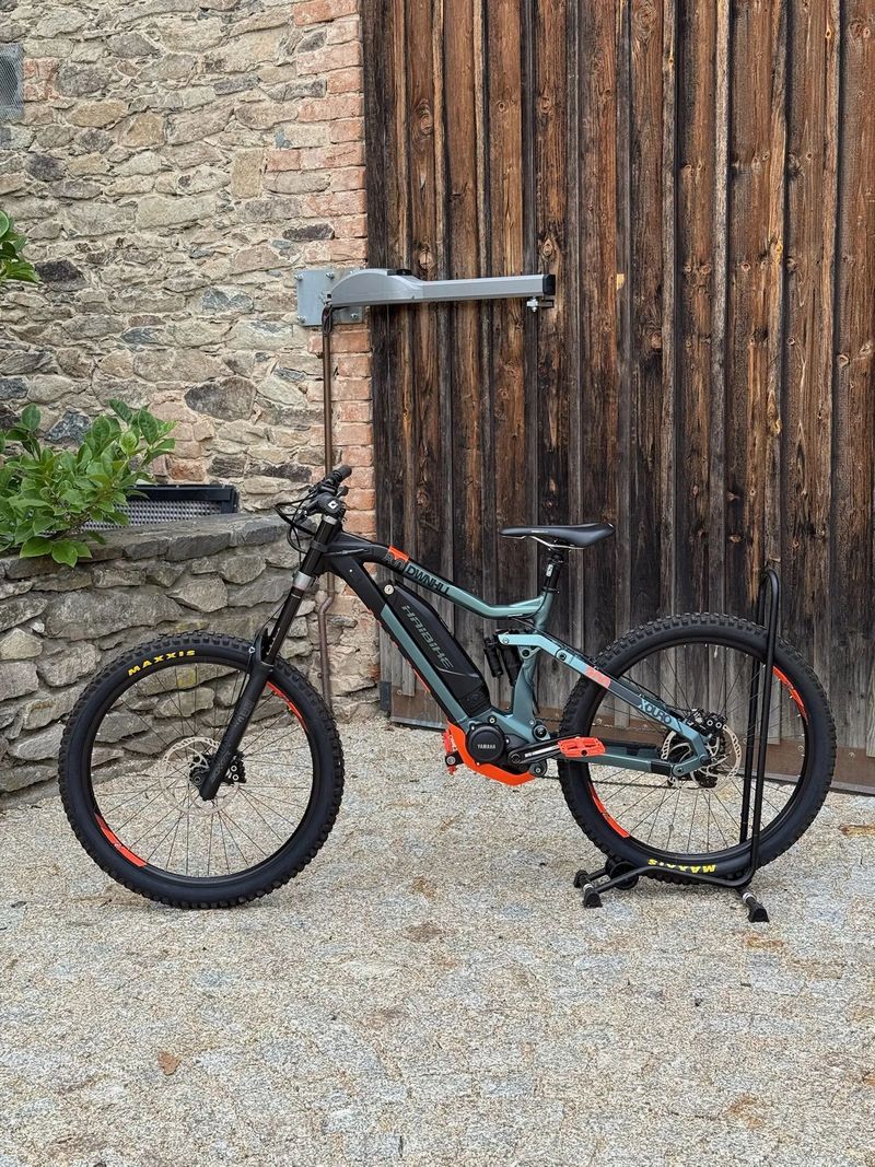 Haibike XDURO DWNHLL 8.0 - sjezdové elektrokolo