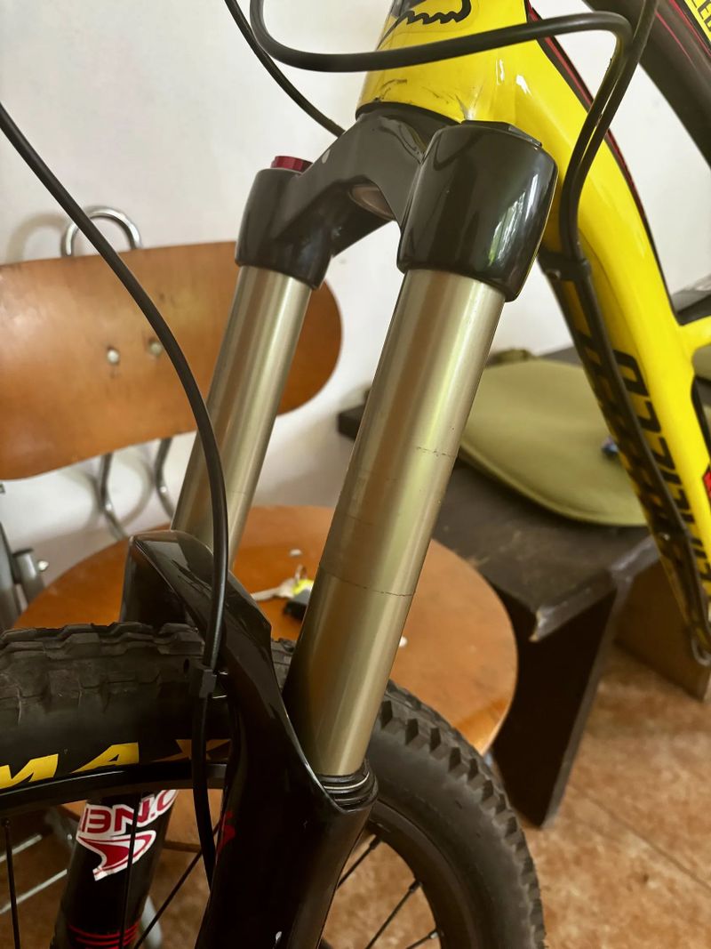 Specialized enduro 2012
