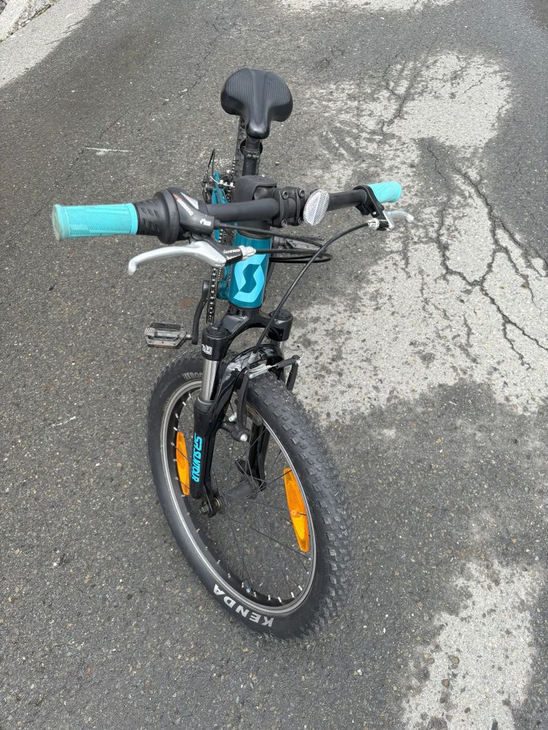 Scott Contessa 20" 