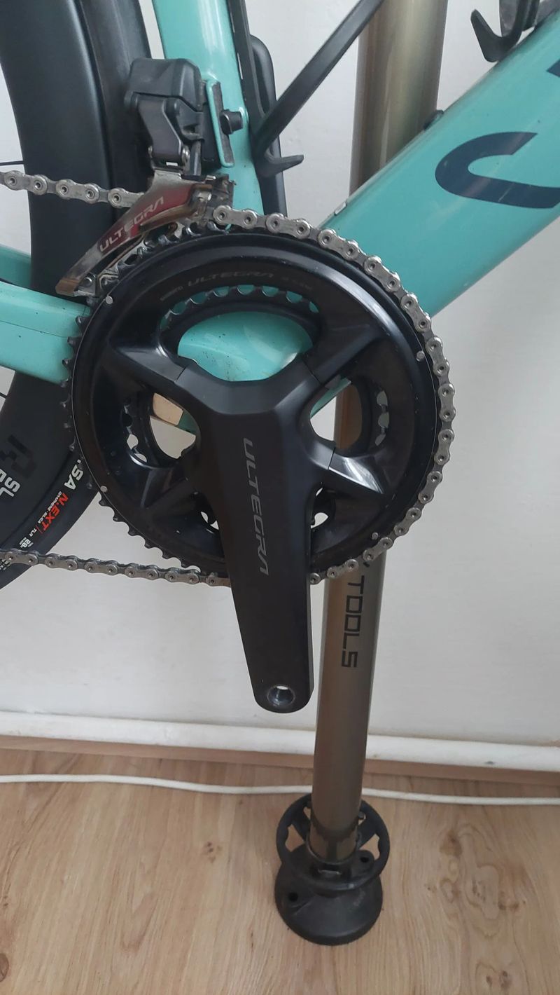 Canyon Aeroad CF SLX, el. řazení Ultegra 12s, vel. M