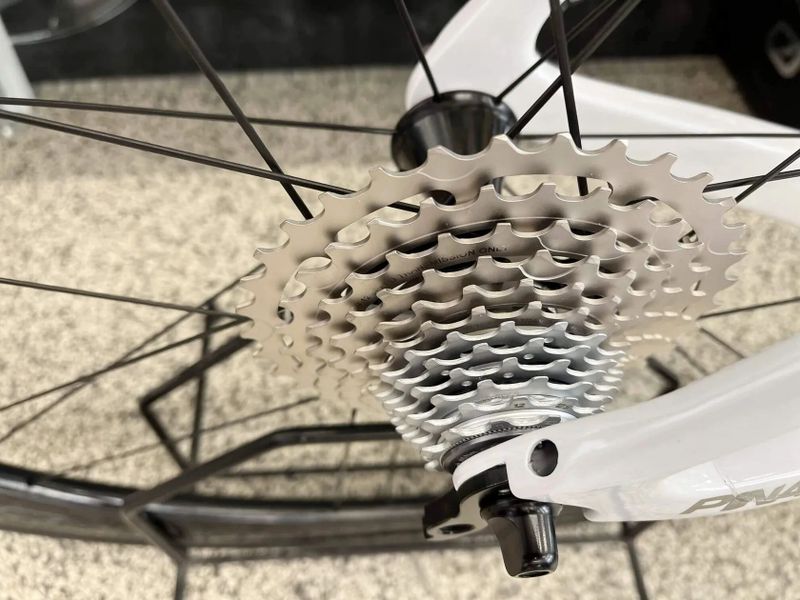 Pinarello Dogma F Disc/Rim + Super Record WRL + Bora Ultra 45 (NOVÉ, vel. 550)