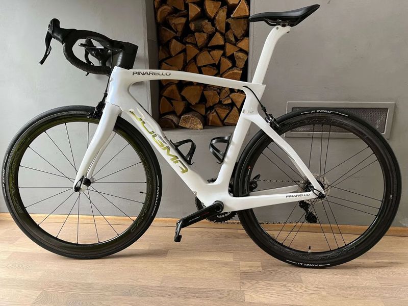 Pinarello Dogma F Disc/Rim + Super Record WRL + Bora Ultra 45 (NOVÉ, vel. 550)