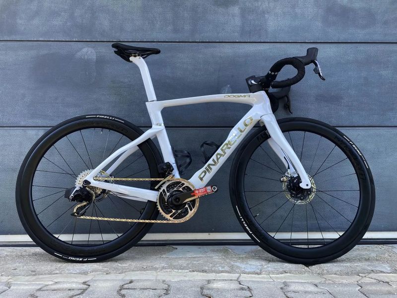 Pinarello Dogma F Disc/Rim + Super Record WRL + Bora Ultra 45 (NOVÉ, vel. 550)