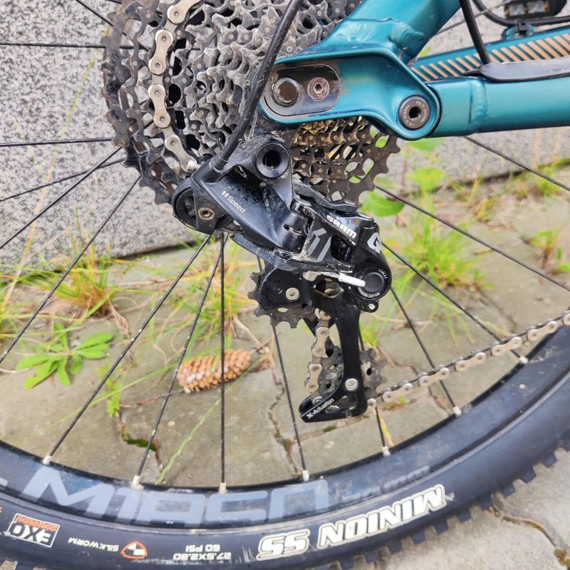 Canyon Spectral 5 ZAMLUVENO