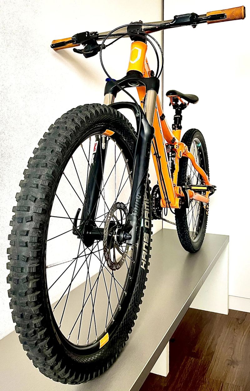 Prodám dětské celoodpružené kolo Norco Fluid 24"