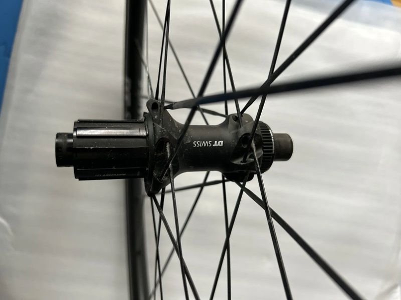 Silnicni kola DT swiss E 1800