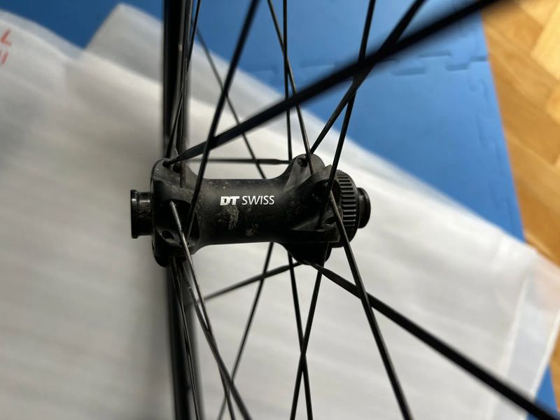 Silnicni kola DT swiss E 1800