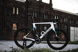 Cipollini Bond Evo 2025, Sram AXS 2x12, FastWay