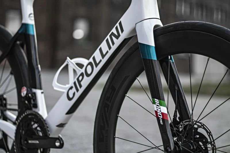 Cipollini Bond Evo 2025, Sram AXS 2x12, FastWay