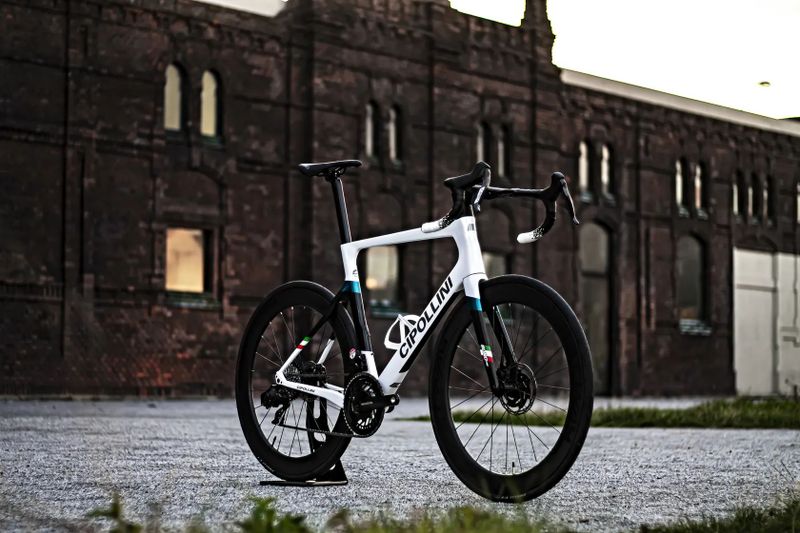 Cipollini Bond Evo 2025, Sram AXS 2x12, FastWay