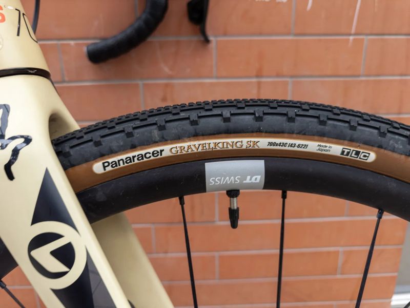 Kellys Soot 70 (M) – SRAM AXS, DT Swiss, karbon doplňky – TOP stav