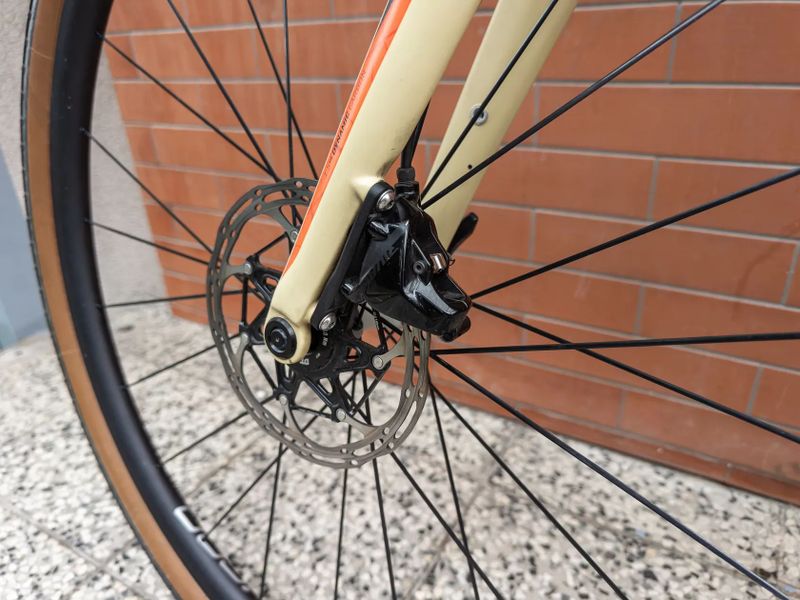 Kellys Soot 70 (M) – SRAM AXS, DT Swiss, karbon doplňky – TOP stav