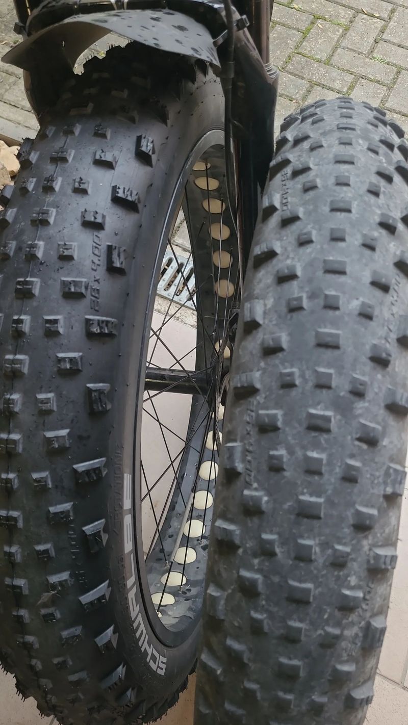 Schwslbe Jumbo Jim 26x4.0