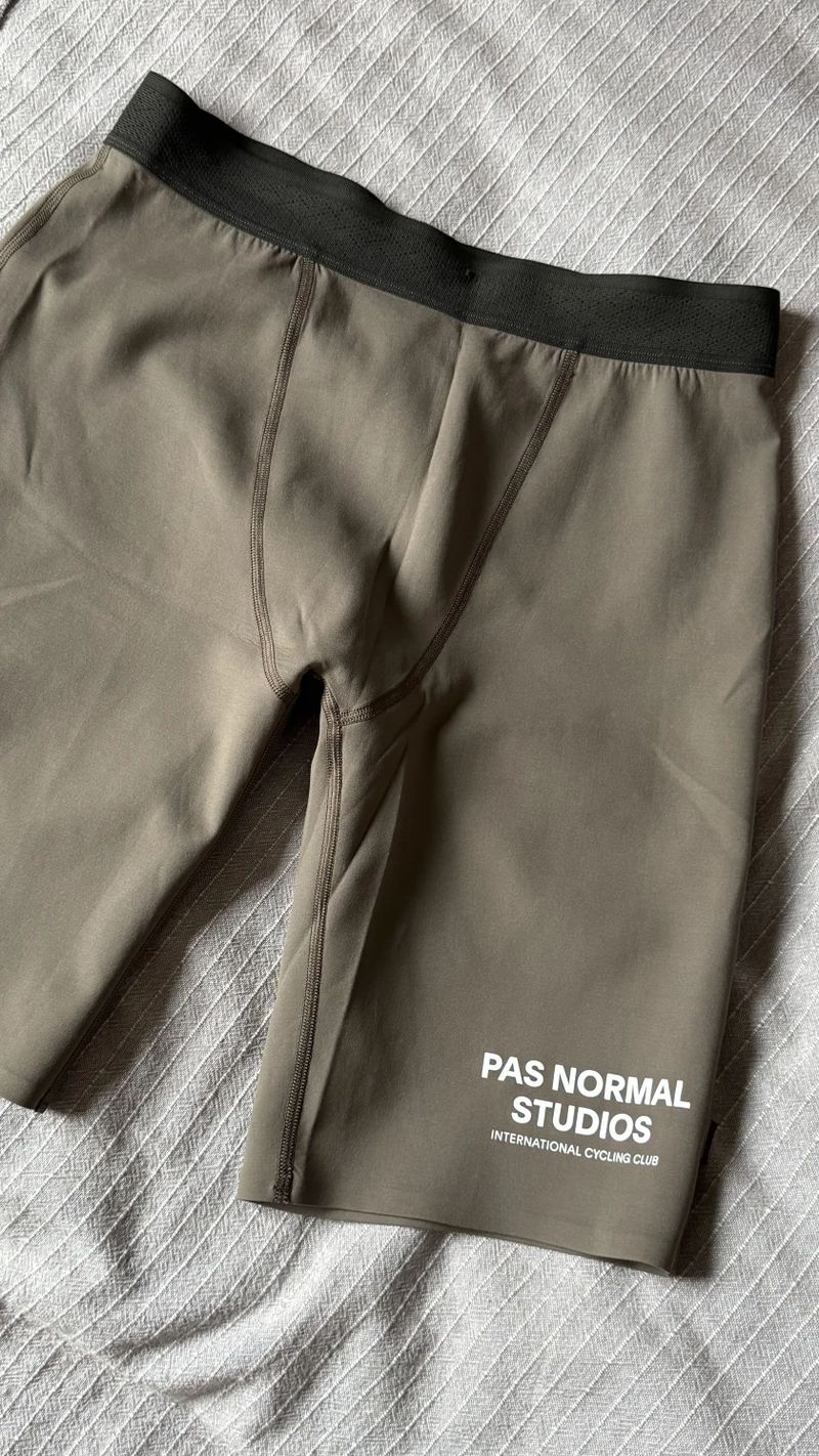 Pas Normal Studios Balance šortky vel M