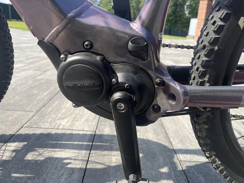 Giant Liv Vall E+, motor Yamaha, velmi dobrý stav 