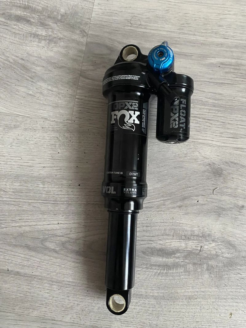 Zadní tlumič na kolo FOX 