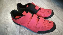 Tretry Specialized Sport MTB