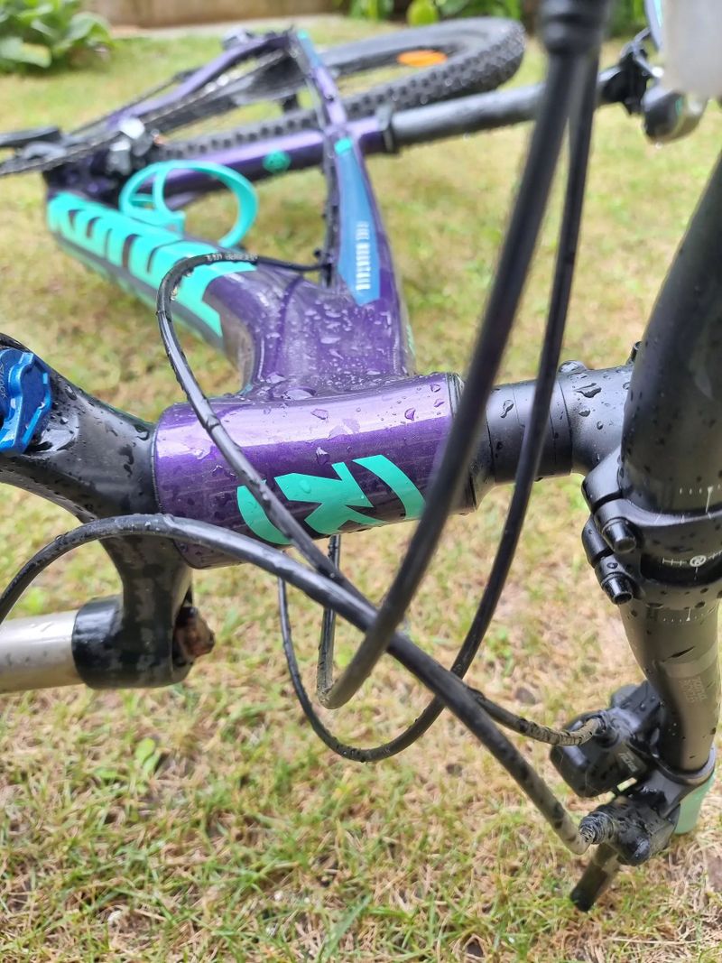Horské kolo Kona (Kanada) 27.5'