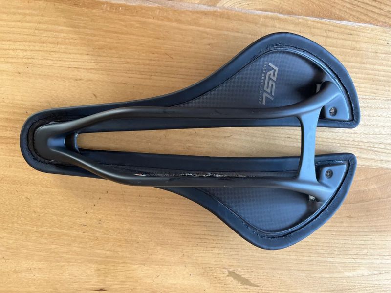 Sedlo Trek Aeolus RSL carbon 145 mm NOVÉ 