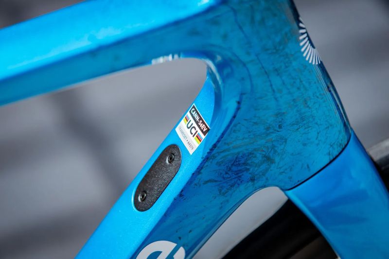 Cannondale SuperSix 56 - CUSTOM BARVA