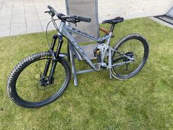 prodám kolo postavené na Rámu RB Bandit 675