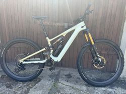 Celoodpruzene elektrokolo top stav najeto 800km přídavná baterie range-extender 160wh vel..S3